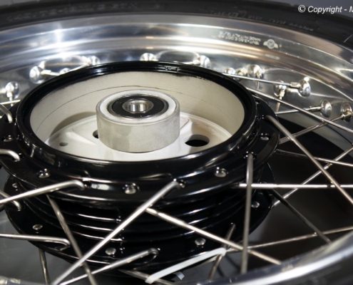 Sanremo Rims Felgenring Eckprofil Sanremofelge Hinterrad im montierten Zustand, in Alu poliert
