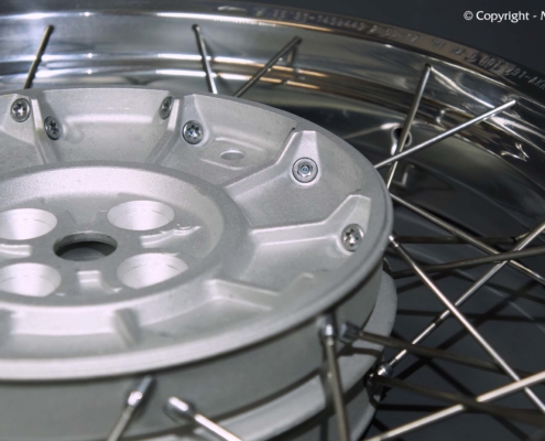 Radnabe glasperlstrahlen Glasperlstrahlen der BMW Radnaben