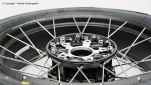 BMW Boxer Hinterrad original BMW Kreuzspeichenfelge hinten in Serien-Optik