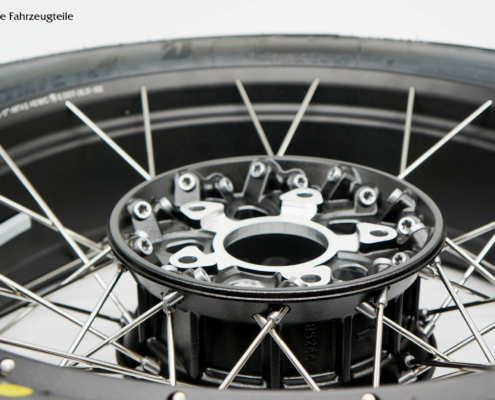 BMW Boxer Hinterrad original BMW Kreuzspeichenfelge hinten in Serien-Optik