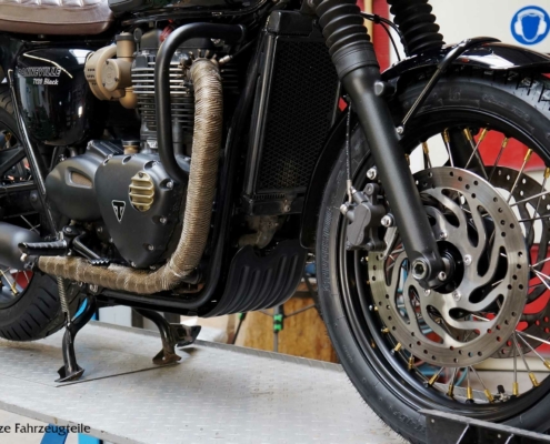 Triumph Bonneville T120 Triumph Bonneville T120 mit BT46 Bereifung