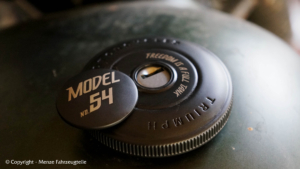Triumph Tankdeckel Individualisierung Street Scrambler Tankdeckel in schwarz mit personalisierter Lasergravur.