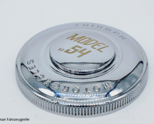 Tankdeckel verchromt graviert Triumph Bonneville Tankdeckel in verchromt mit personalisierter Lasergravur.
