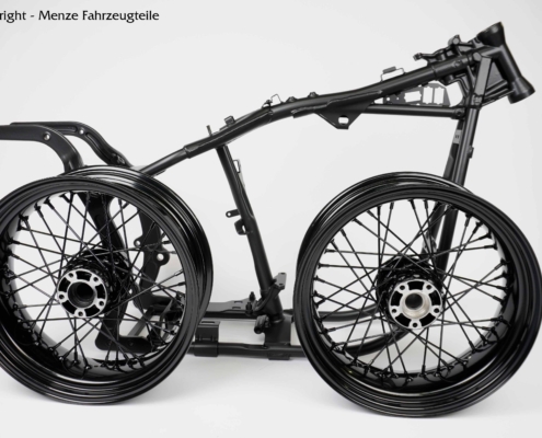 Harley Davidson Teile Veredelung Harley Davidson Veredelung, Hauptrahmen und Speichenräder in schwarz.