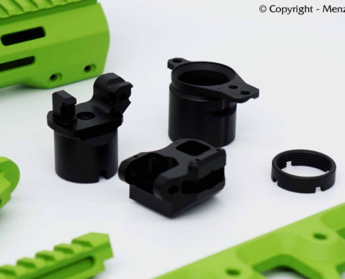 Waffenbeschichtung bei einer Tikka in Zombie Green und Graphite Black zum Akzente setzen.