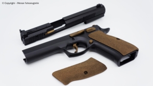 Cerakote Beschichtung der 1911er Griffschalen in Burnt Bronze.