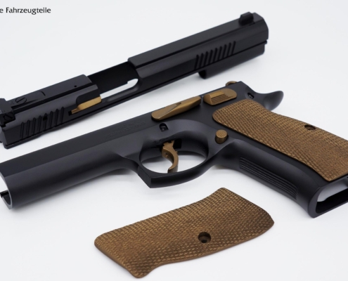 Cerakote Beschichtung der 1911er Griffschalen in Burnt Bronze.