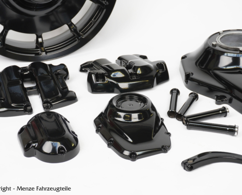 HD Teileveredelung schwarz glänzend Harley Davidson Teileveredelung in schwarz glänzend.