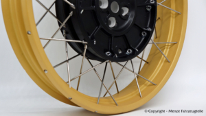 BMW R100R Speichenrad Gold Classic BMW R100R Speichenrad in einem klassischen Satin Gold Metallic pulverbeschichten.