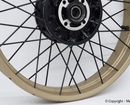 BMW R100R Speichenfelge Hellbronze BMW R100R Speichenfelge mit Pulverbeschichtung in Hellbronze.