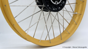 BMW R100R Speichenfelge Gold Classic BMW R100R Speichenfelge in einem klassischen Satin Gold Metallic Finish.