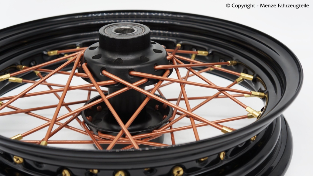 HD Speichenrad Veredelung Gold Bronze HD Speichenrad Veredelung mit Speichen in Bronze Metallic und Messing Nippeln.