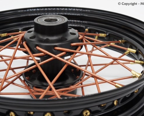 HD Speichenrad Veredelung Gold Bronze HD Speichenrad Veredelung mit Speichen in Bronze Metallic und Messing Nippeln.